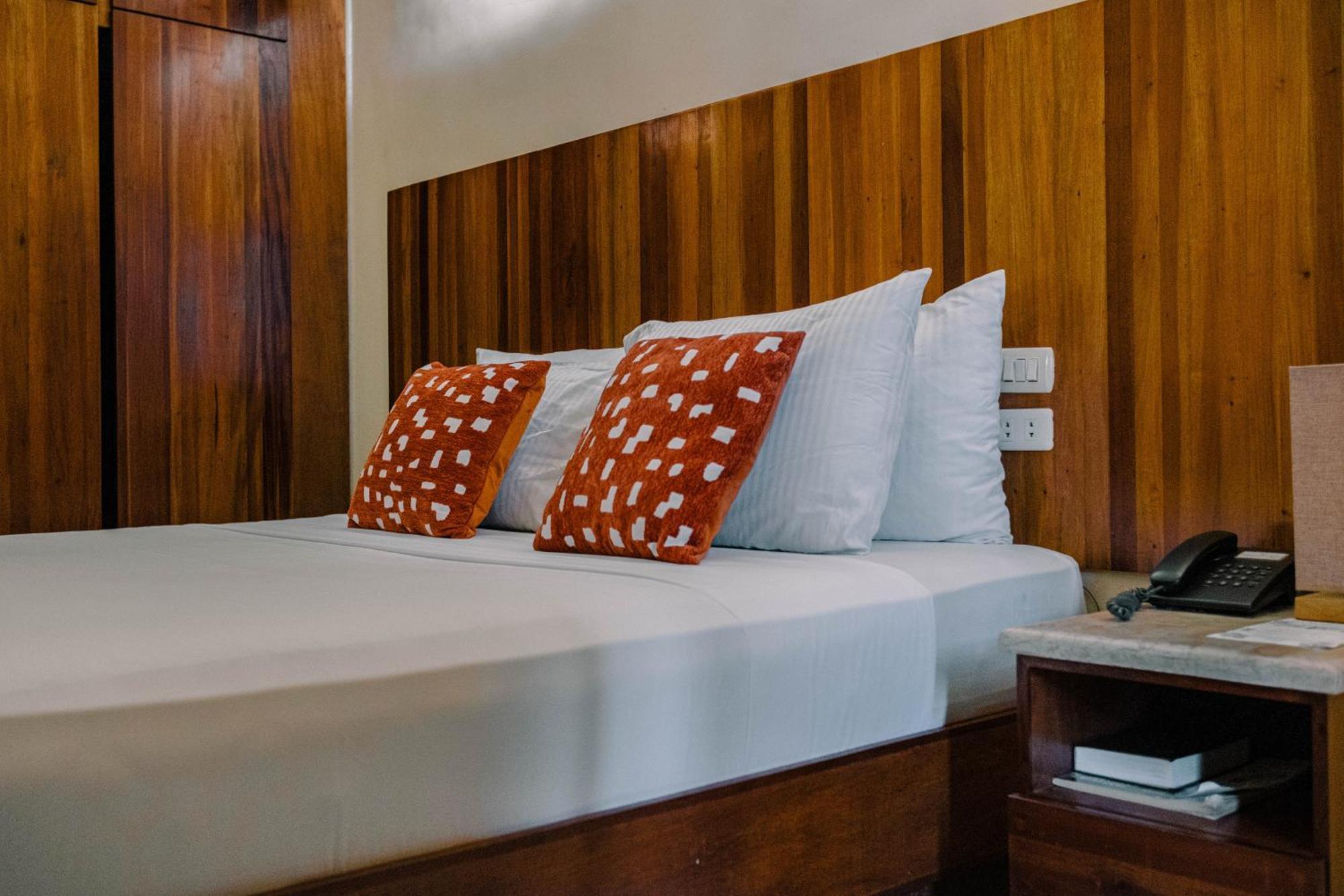 ไซ โฮเทล แอนด์ เรสซิเดนซ์ Hotel Cebu ภายนอก รูปภาพ